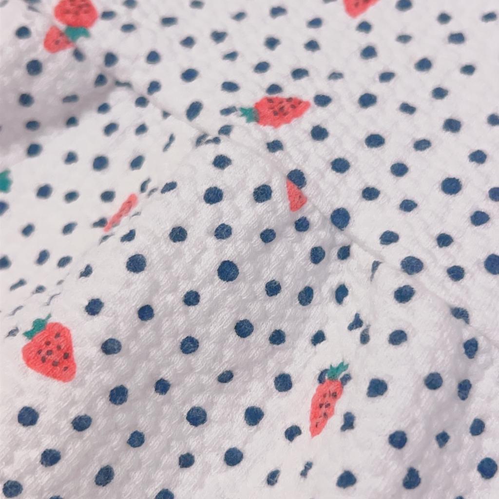 ZARA Mädchen Popelinkleid Kleid in Strukturmuster mit Erdbeeren.
Gr. 110
Zustand: neuwertig

Versand extra
