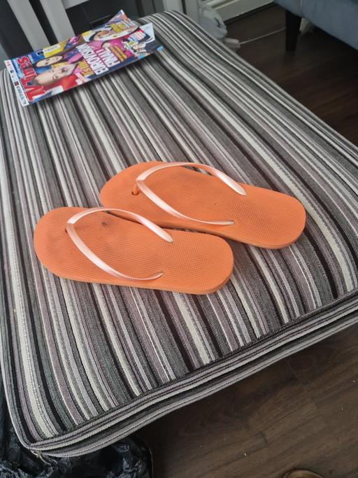 Buy & Sell Merseyside Liverpool - Photos for orange flip flops