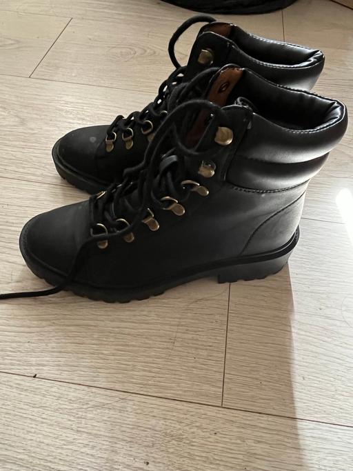 Buy & Sell West Midlands Wolverhampton - Photos for Boots size 3