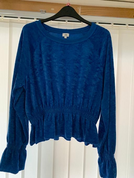 Buy & Sell West Midlands Dudley - Photos for Brand new river island blue pretty velvet top