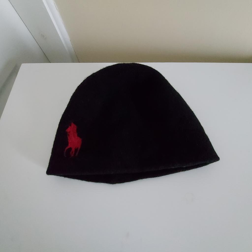 Cap „Polo Ralph Lauren” Child

 Black Colour

Good Condition

Actual size: cm

Height: 17 cm

Head volume: 40 cm - 44 cm

Age: 3 – 6 Months

100 % Merino Wool

Made in China