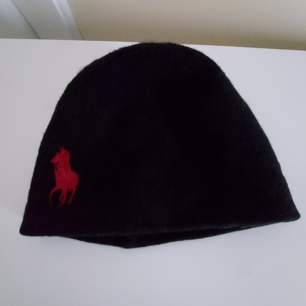 Cap „Polo Ralph Lauren” Child

 Black Colour

Good Condition

Actual size: cm

Height: 17 cm

Head volume: 40 cm - 44 cm

Age: 3 – 6 Months

100 % Merino Wool

Made in China