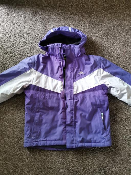 Buy & Sell Greater Manchester Bury - Photos for Trespass Ski Coat aged 11-12