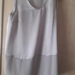 New oasis silver grey top size 14 looks beautiful on rrp£30