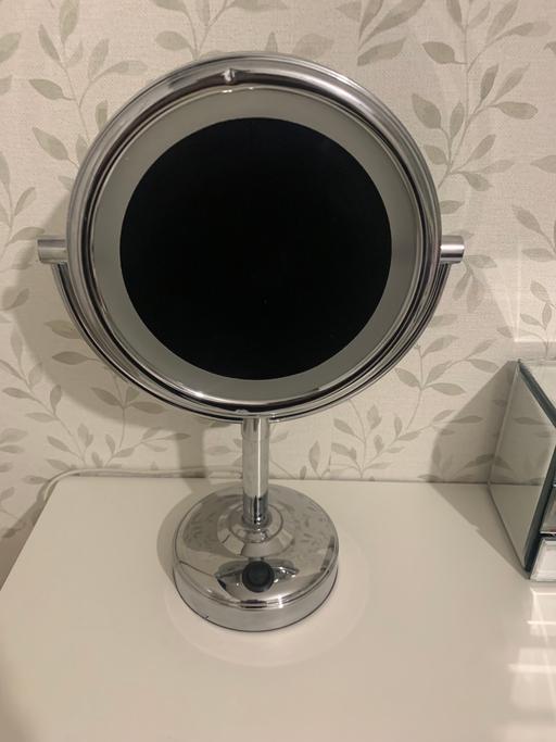 Buy & Sell West Midlands Sandwell - Photos for Boots No.7 Illuminated Make up mirror