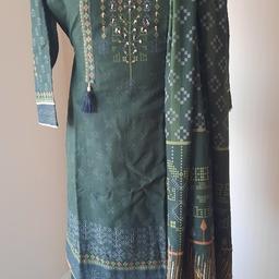 Designer Embroidered 3piece
Suit Embroidered Duppta Small
size new designe