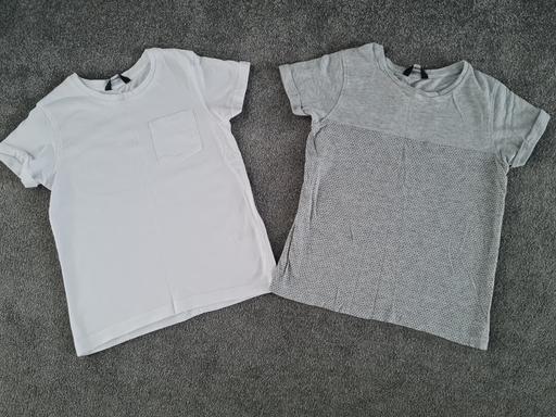 Buy & Sell Derbyshire South Derbyshire - Photos for 2 boys basic tshirts 6-7yrs