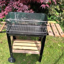 Charcoal bbq, used condition as pictured. Collection from B64 area of Cradley Heath.