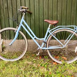 Vintage bike 🚲. Just needs, new front and back break cables. Then it’s good as new 👍🏽