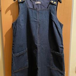 Jeanskleid Mini mit Latz Dorothy Perkins Grösse 46 Neuwertig

Brustweite einfach gemessen 53cm
Länge:90 cm

Privatverkauf