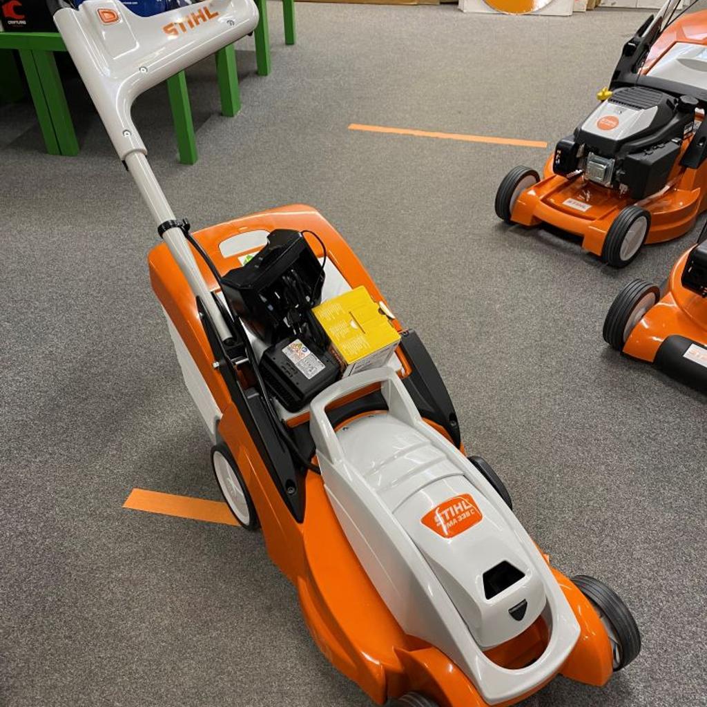Rasenmäher Stihl RMA 339 C inkl. 2x Akku und in 91126 Rednitzhembach