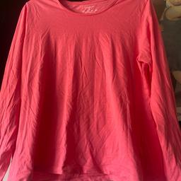 Ladies bright pink long sleeve top 
Size 10/12