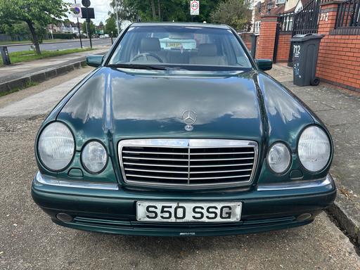 Vehicles South West London Osterley - South West London - Photos for Classical Mercedes E240, VGC, Auto