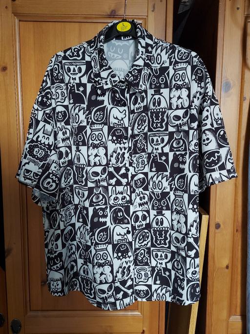 Buy & Sell Bristol Montpelier - Bristol - Photos for Black and white patterned shirt size L