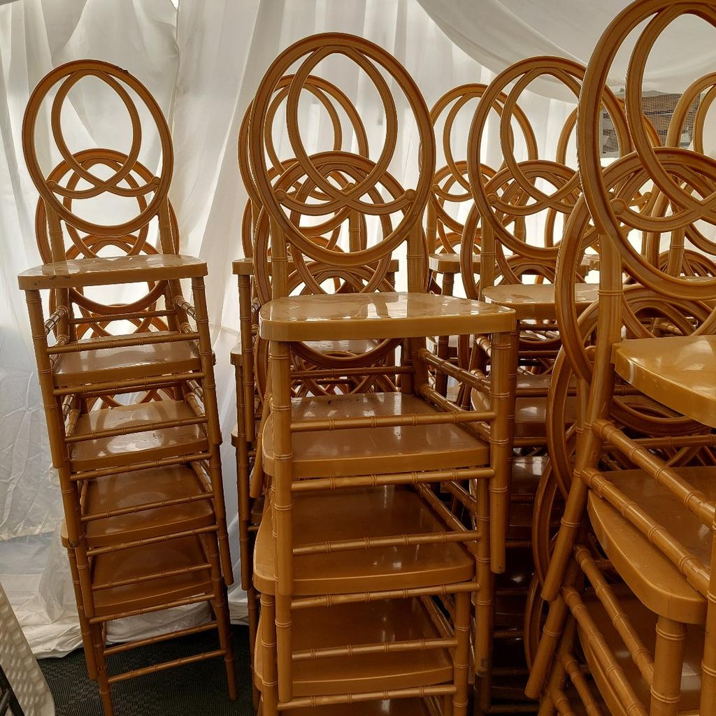 Have more than 100 pieces for sale.
£30 each

They are perfect for all occasions
They are used but in very good condition

Message or call me on 07496619018

Driver available in case you want them delivered to you for a quote depending on your postcode.

Thanks

Theresia