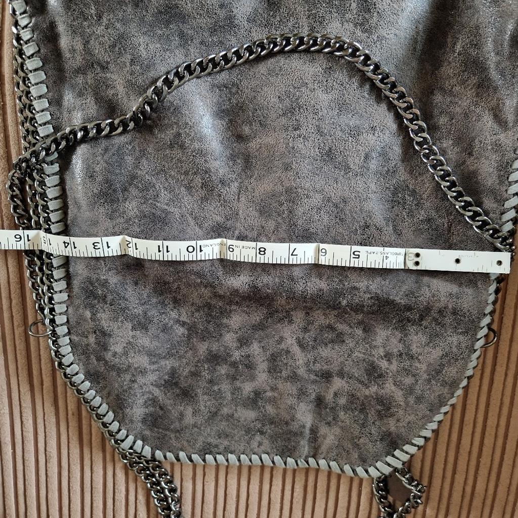 chain detail bag, see photos for measurements, smoke free home good condition.