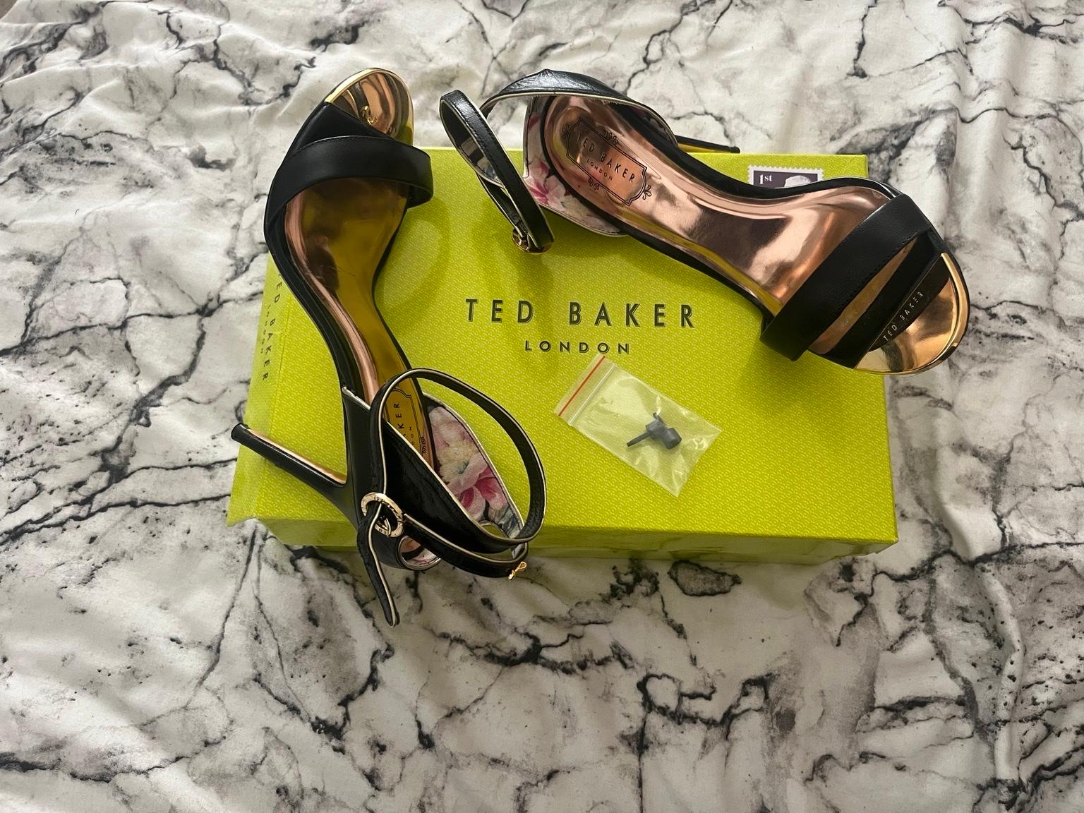 Ted Baker Size 5 high heels in B97 Redditch für £ 55,00 zum Verkauf ...