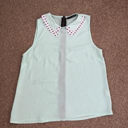 Lovely mint top Atmosphere
Size 12
Very good condition

Freshly washed