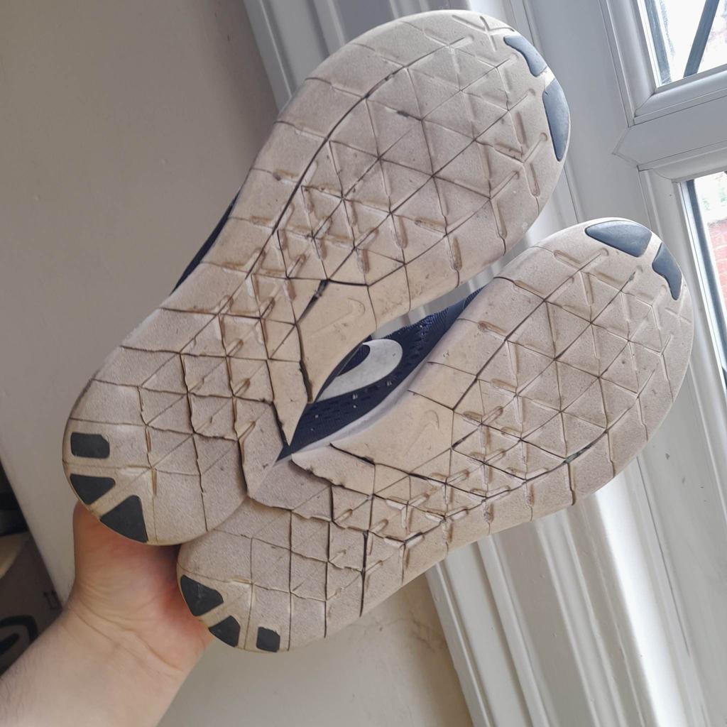 ■ PRICE: £8

■ SIZE 8.5 (UK) / 43 (EUROPE)
▪ May be a bit tight for a size 8.5, I'd say more suited for size 7.5/size 8

■ CONDITION: FAIR - FLAWS
▪ See front of each trainer for main flaws
▪ Marks, fading and some wear throughout

■ INFO:
▪ Brand: Nike Free
▪ Colour: Navy/White
▪ Does not include shoe box
▪ Unisex
▪ Very light
▪ Should get at least 2/3 months running with them
▪ Bought for £100+

■ IMPORTANT:
▪︎ Selling as moving house/downsizing
▪ Cash on collection only

---

Tags: manchester Gorton Ashton Denton Openshaw Droylsden Audenshaw hyde tameside north west salford ancoats stockport bolton reddish oldham fallowfield trafford bury cheshire longsight worsley unisex mens womens size 7 trainers size 7.5 run marathon gym fitness brand new running trainers mens trainers
