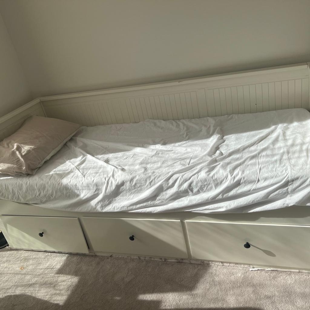 IKEA day bed for sale in E16 London for £25.00 for sale Shpock