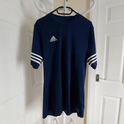 Tee-Shirt „Adidas“ Football

 Clima Lite Jerseys Maillot

 Navy White Colour

New With Tags

Actual size: cm and m

Length: 74 cm front

Length: 75 cm back

Length: 48 cm from armpit side

Shoulders width: 44 cm

Length sleeves: 26 cm

Volume hand: 47 cm

Volume bust: 1.06 m – 1.08 m

Volume waist: 1.04 m – 1.06 m

Volume hips: 1.06 m – 1.10 m

Size: L (UK) Eur L, US L

Shell: 100 % Polyester

Made in Thailand