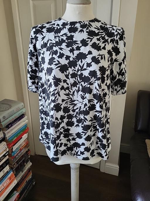 Buy & Sell West Midlands Sandwell - Photos for Warehouse Black And White Top Size 10