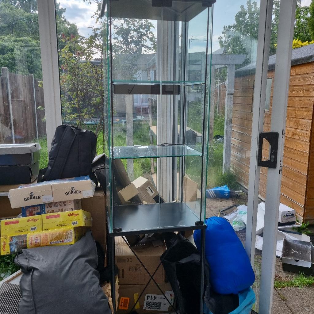 black tall glass in B44 Birmingham für £ 30,00 zum Verkauf