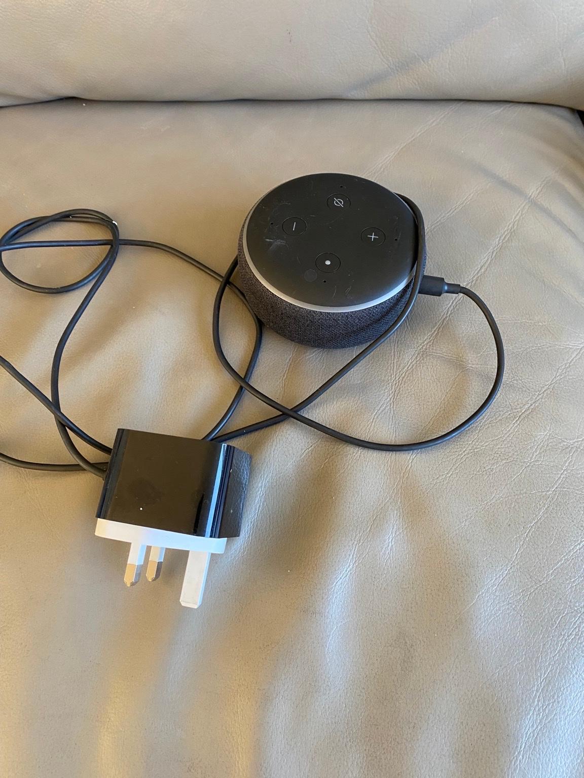 Alexa echo dot used once in WV4 Wolverhampton für 10,00 £ zum Verkauf ...