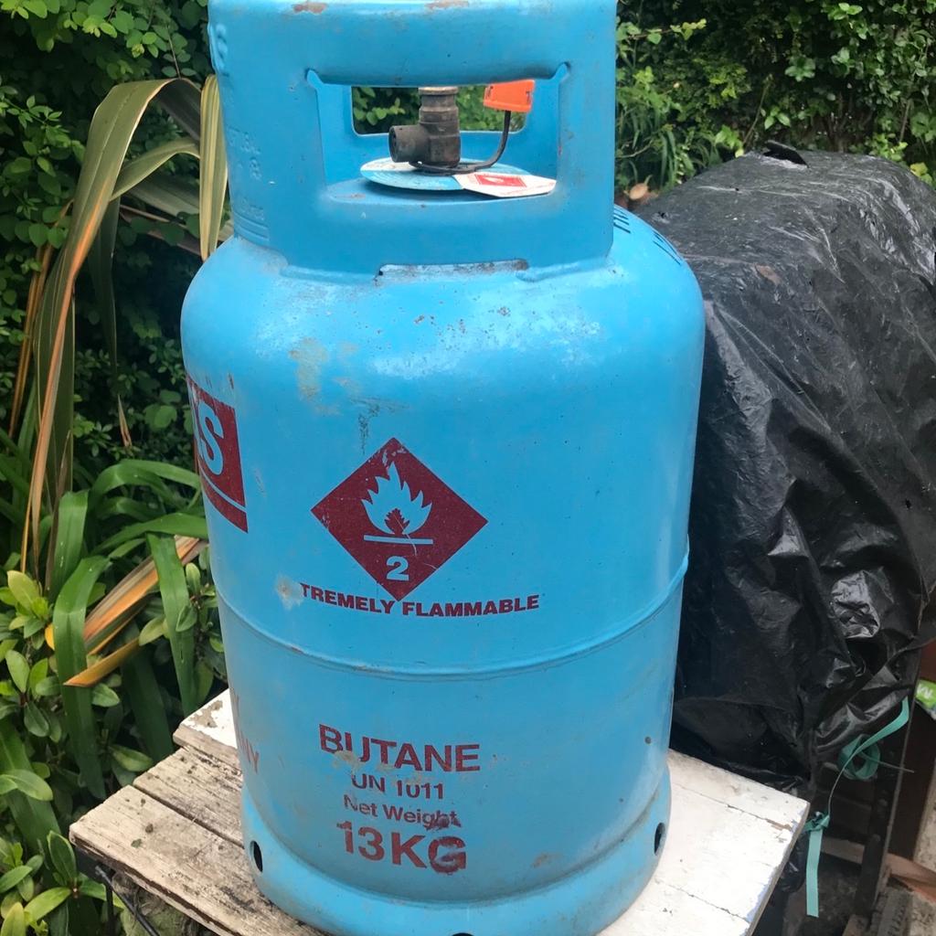 I have for sale one SHELL butane gas 13kg selling it as empty but I am sure it still has some gas in good used condition
Ideal for exchanging and saving on surcharge.
Please note that this item is for
CASH ON COLLECTION ONLY
from Ilford area