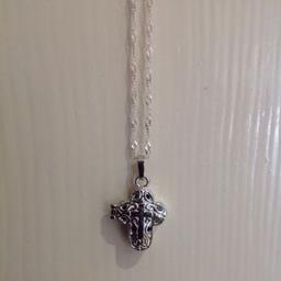 Beautiful silver plated chain and cross pendant
Brand new
Cross opens with a magnet closing
Absolute bargain at just £1 each