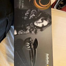 BaByliss Curl Secret Styler, automatic hair curler, Long-lasting effect, easy curls, quick curling
Used only twice so in excellent condition.
There are a couple parts of the box inside that are a little damaged but not really noticeable
£70 plus new