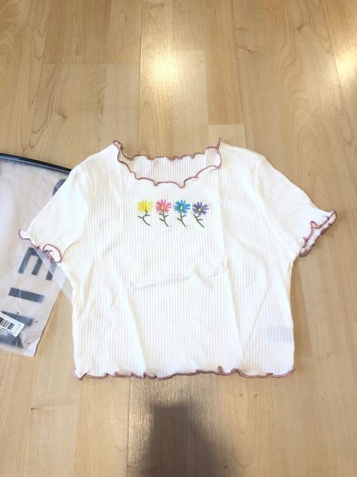 Buy & Sell West London Hounslow - Photos for Brand new Shein floral embroidered tee