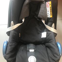 Baby car seat used very little - very good condition