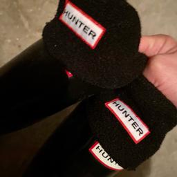 Schwarze Hunter Gummistiefel Gr.37 mit passenden Hunter Socken schwarz dazu Versand nur bei Übernahme der Kosten
