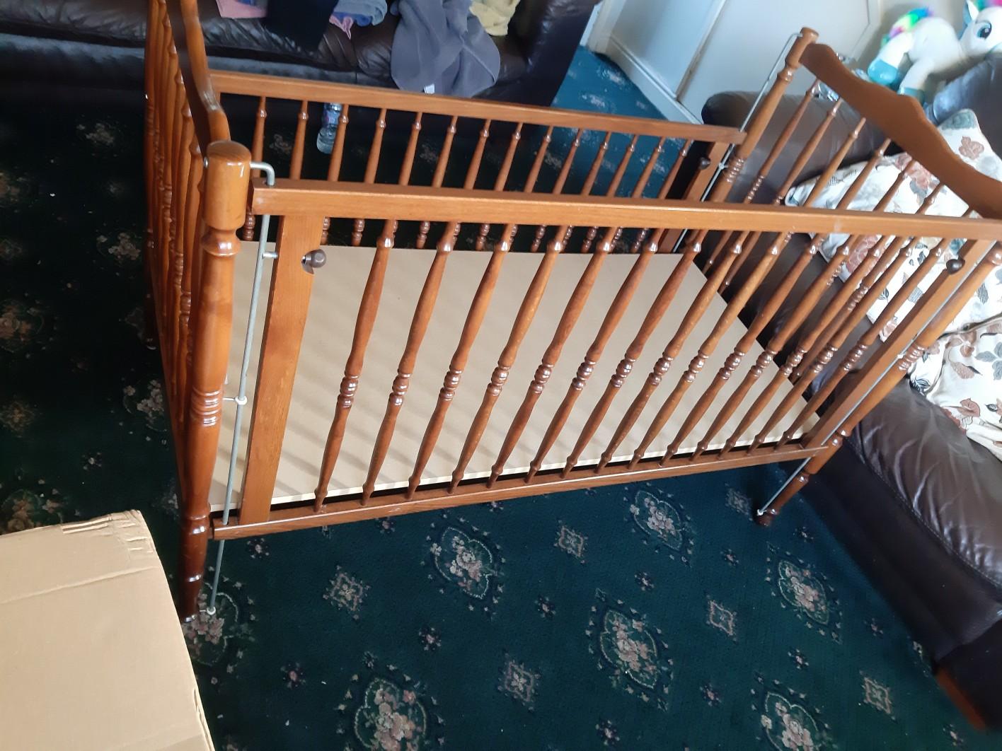 vintage babys cot in L10 Kirkby for £90.00 for sale Shpock
