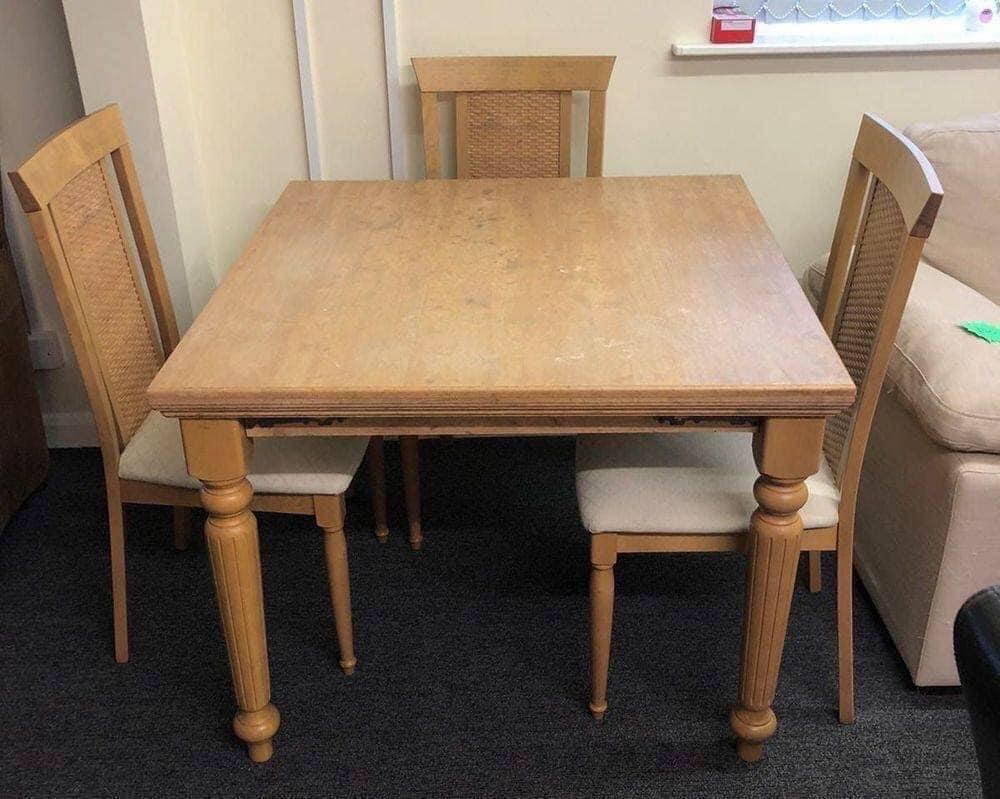 SECOND HAND DINING TABLE AND 3 CHAIRS in S62 Parkgate for £50.00 for