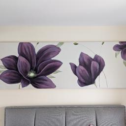 Large wall canvas.
Painted effect as shown in pictures.
Suitable to go above bed.
150cm x 50cm
Great condition only selling as changing room style