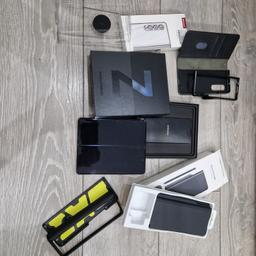 Samsung Galaxy Z Fold3 5G SM-F926B/DS - 256GB - Phantom Black (Unlocked).


Used for a little over a year.


Screens inside and out are immaculate.  No scratches or dead pixels.


Ive collated some cases over my time with the phone.


Spigen case is worth over £80, fold pen case over £60 and a few other cases I've spent £20+ on each.


No charger or cable with the sale as I I'm using them for my next phone.


Original box.


Few minor blemishes around the outside of the phone.


The side were from the rubber phone holder of a e-scooter I hired, the bottom corner was a small drop whilst swapping phone cases.


All functions of the work as they should.


Grab a great package deal!


Item will be shipped via royal mail special delivery within a couple days of purchase