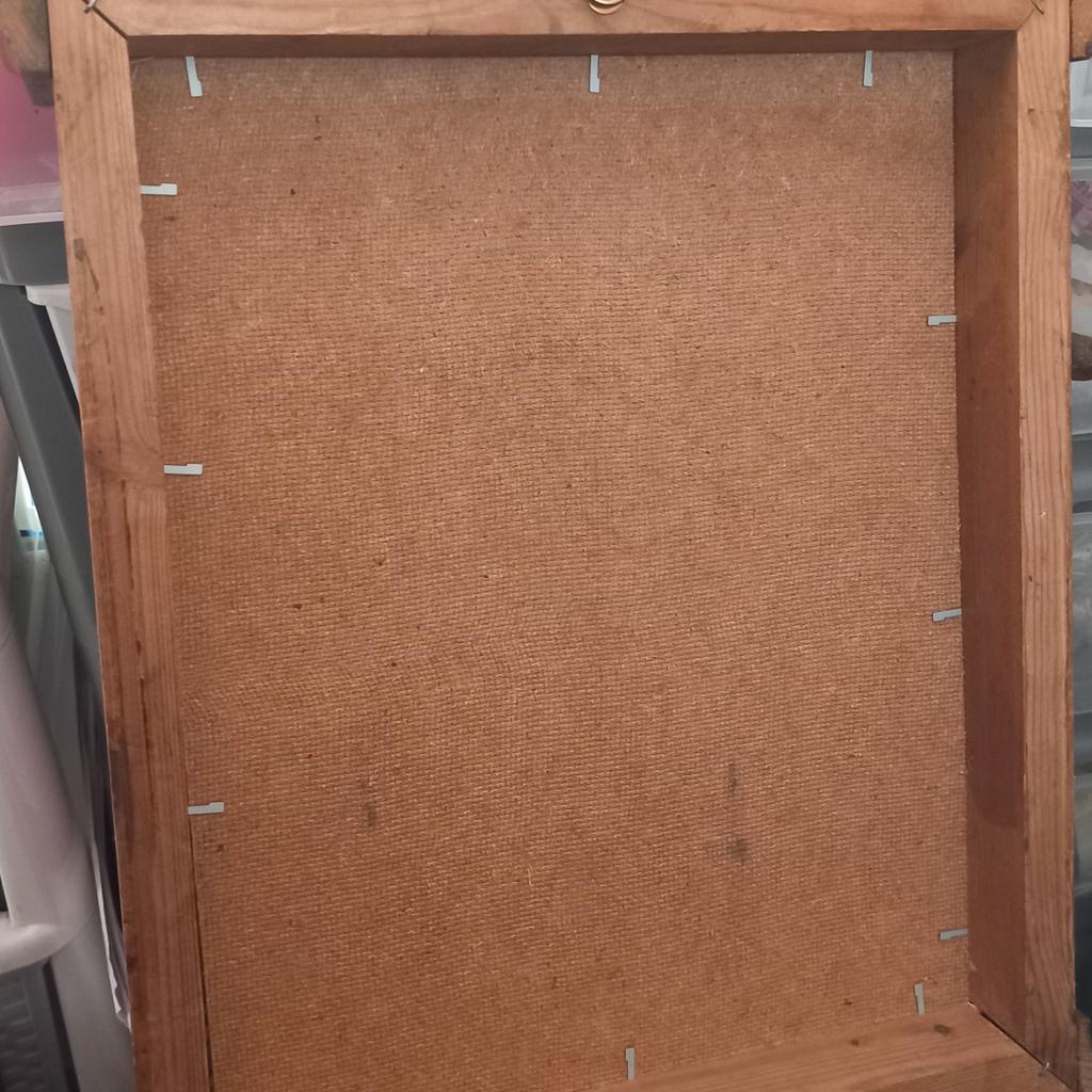 vintage oak mirror
34 x 40 cm. in great condition see images for details.