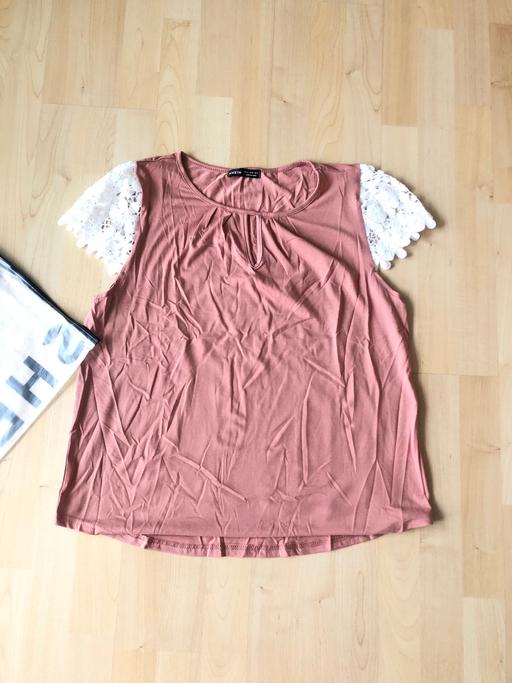 Buy & Sell West London Hounslow - Photos for Brand new Shein guipure lace top