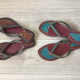 Verkaufe neue Indische Leder Flip Flops in der Größe: 37 und 38 . Sie sind Handarbeit. Versand extra. Pro Stück 8,-€.