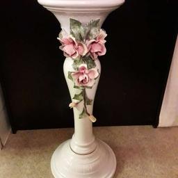 Verkaufe alten GBC Keramik Blumenständer, Handarbeit aus Italien, 65 cm hoch, 24 cm Durchmesser oben, 30 cm Durchmesser unten, guter Zustand.