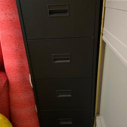 4 drawer filing cabinet in good condition. Not needed anymore.
Collection only…