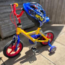 Toddler boys bike with stabilisers and helmet
In good condition 
Any questions please ask