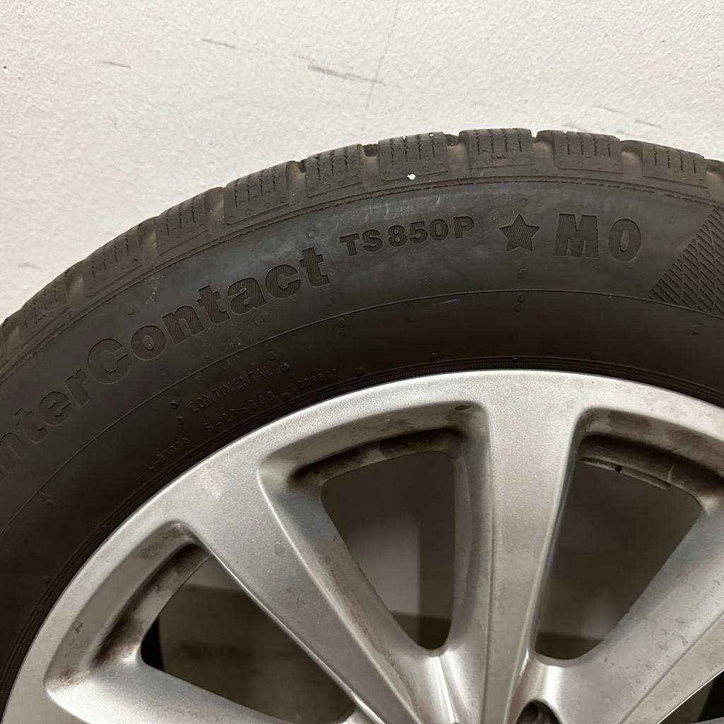 Orginal Mercedes-Benz felgen mit Continental Reifen sogut wie gar nichts benutzt sehe Foto. Ganz recht ist unbenutzt und alle mit Orginal Reifentüte