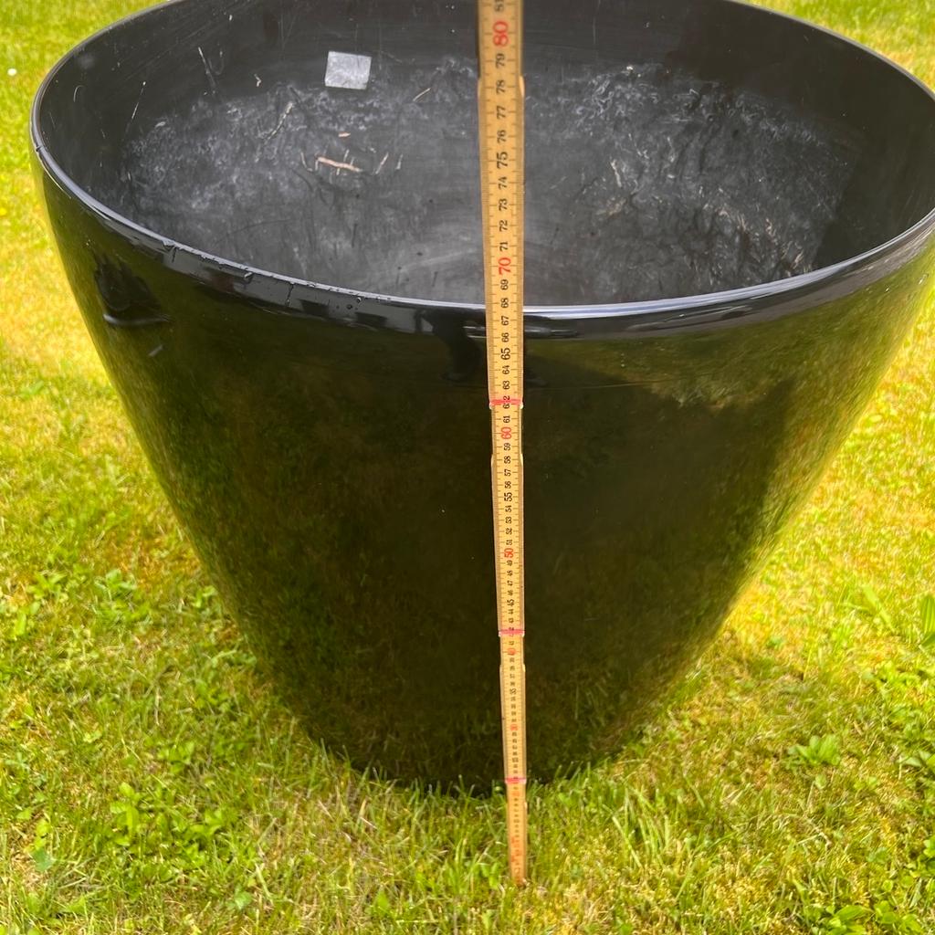 schwarzer Pflanzentopf 70cm Durchmesser, Höhe 68 cm, Lechuza Bewässerungssystem,
