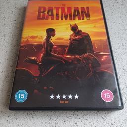 INFO:
This is an excellent movie. A killer target's Gotham's elite, sending The Batman on an investigation... Starring Robert Pattinson (Twight), Andy Serkis (Lord Of The Rings), Colin Farrell (The Banshees Of Inisherin), Jeffrey Wright (Westworld), Zoë Kravitz (X-Men First Class), Paul Dano (Little Miss Sunshine) et al this is one not to miss...

CONDITION:
Cover is better than good | DVD is better than good

LOCAL PURCHASE:
Buyer to pay cash/collect from Slough, Berks, UK.

NON-LOCAL PURCHASE.
UK postage option available.