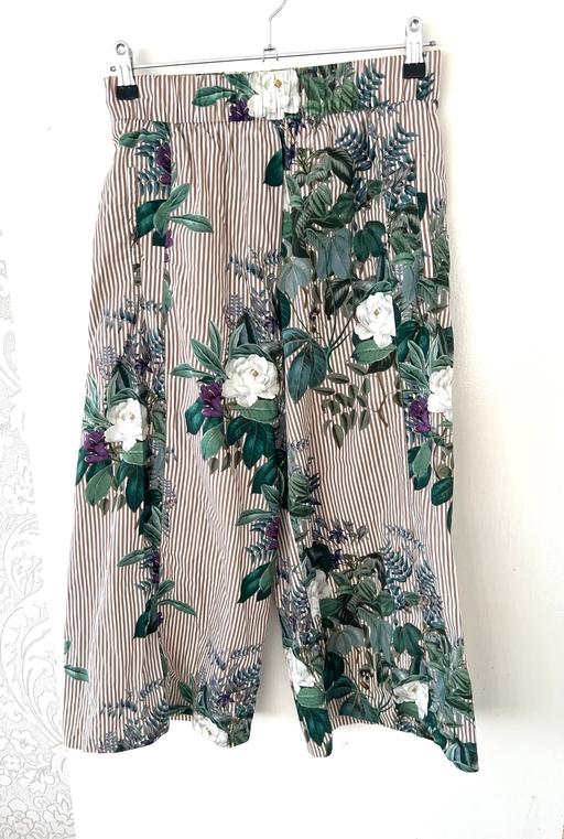 Buy & Sell South West London West Brompton - South West London - Photos for Zara Studio Floral Wide Legs Trousers