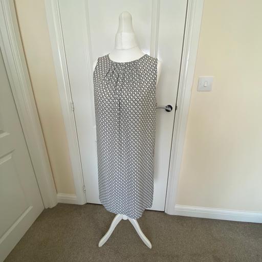 Buy & Sell Staffordshire South Staffordshire - Photos for H&M classic patterned Dress