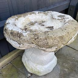 Elephant foot bird bath
Heavy and sturdy
Collection only
Needs a re paint cover